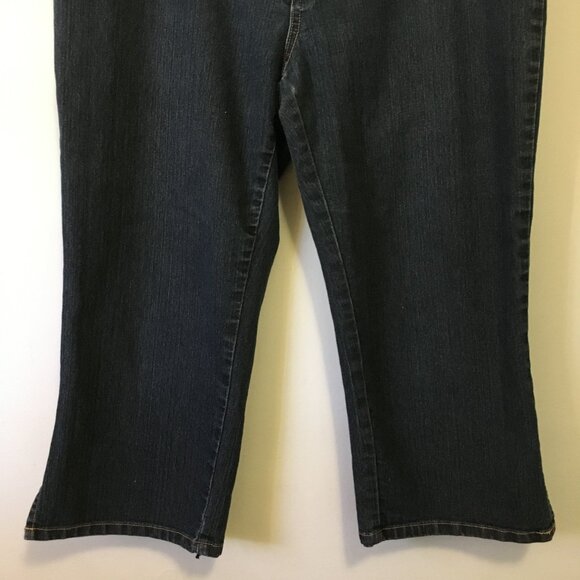 Contrast Jeans Dark Navy Blue Denim Capris - Picture 4 of 16
